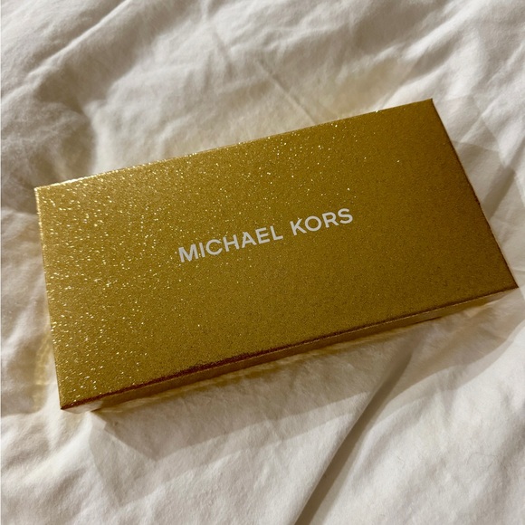 Michael Kors Adele Continental Wallet - Picture 3 of 3